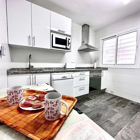 Gran Apartamento En Primera Linea De Playa, La Cala Del Moral