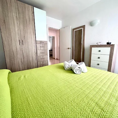 Gran Apartamento En Primera Linea De Playa, Apartment *