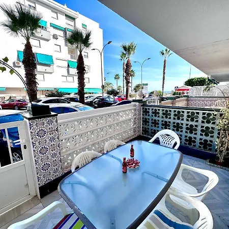 Gran Apartamento En Primera Linea De Playa, Apartment